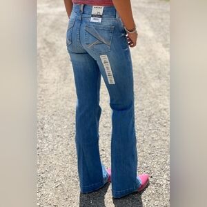 Ariat Women's High Rise Trousers NWT 29S
